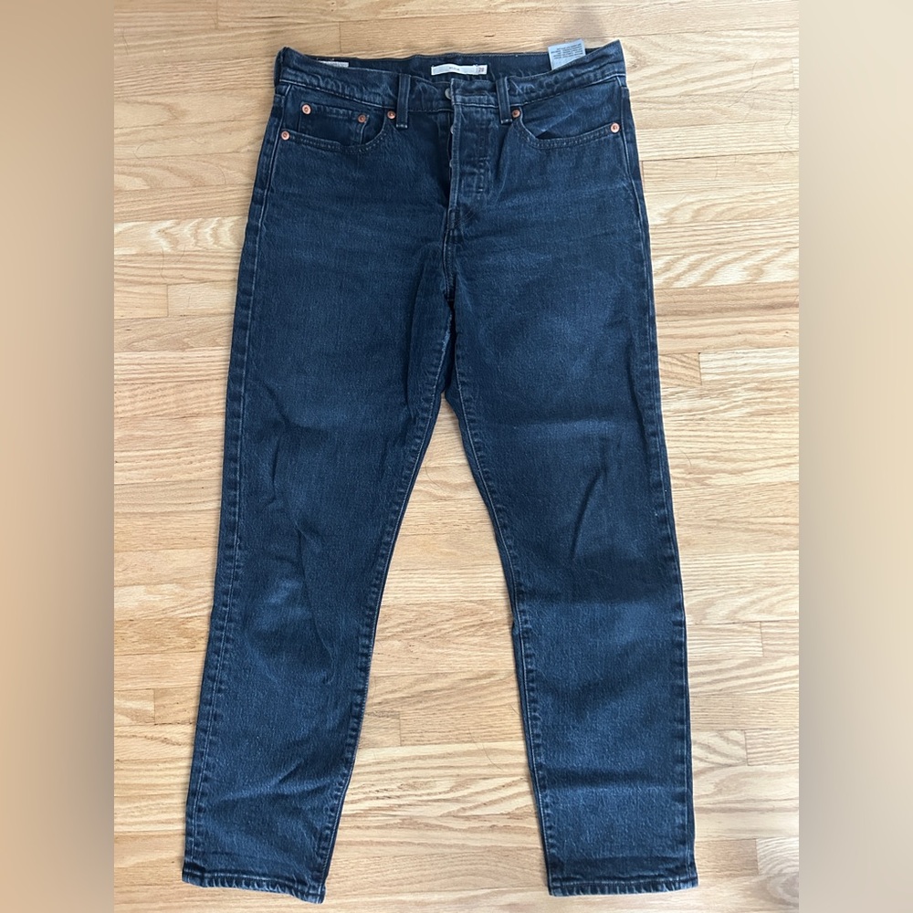 Levi's Wedgie Midnight Blue Jeans size 28